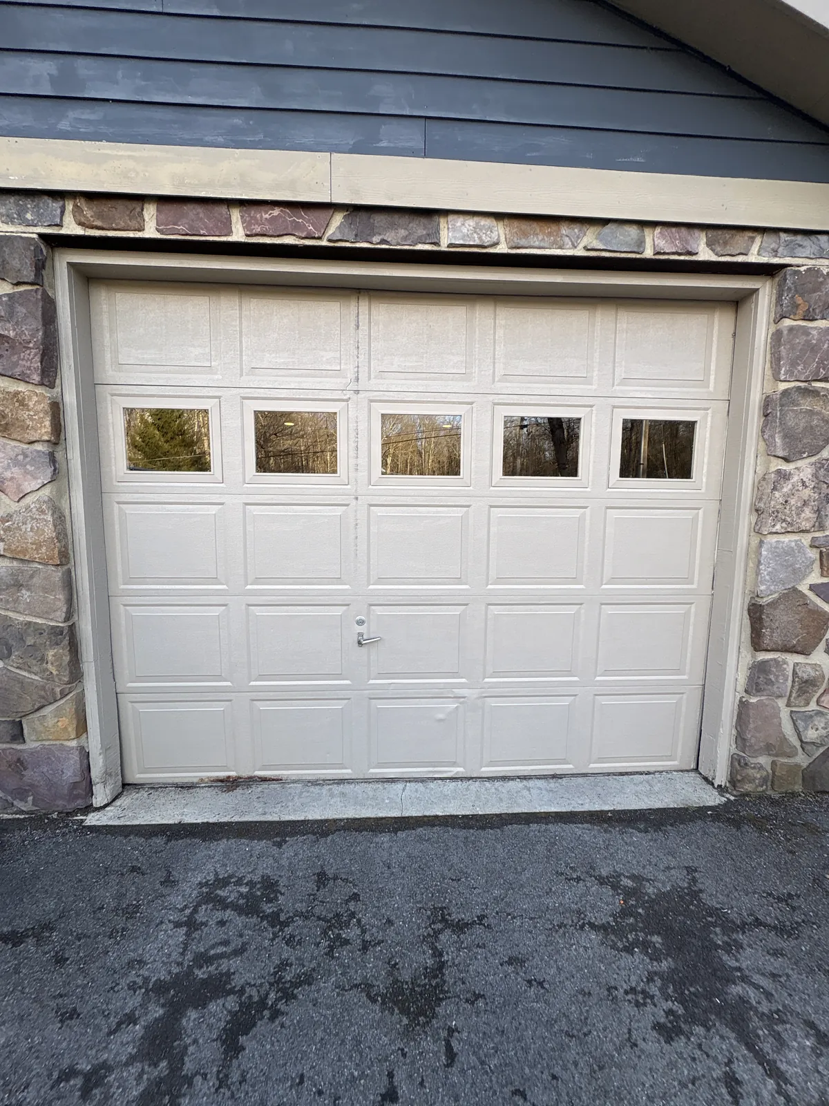 Jean K. · Classic White on Stone — before